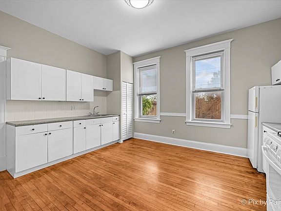 4th image of 3100 N Western Ave APT 2R