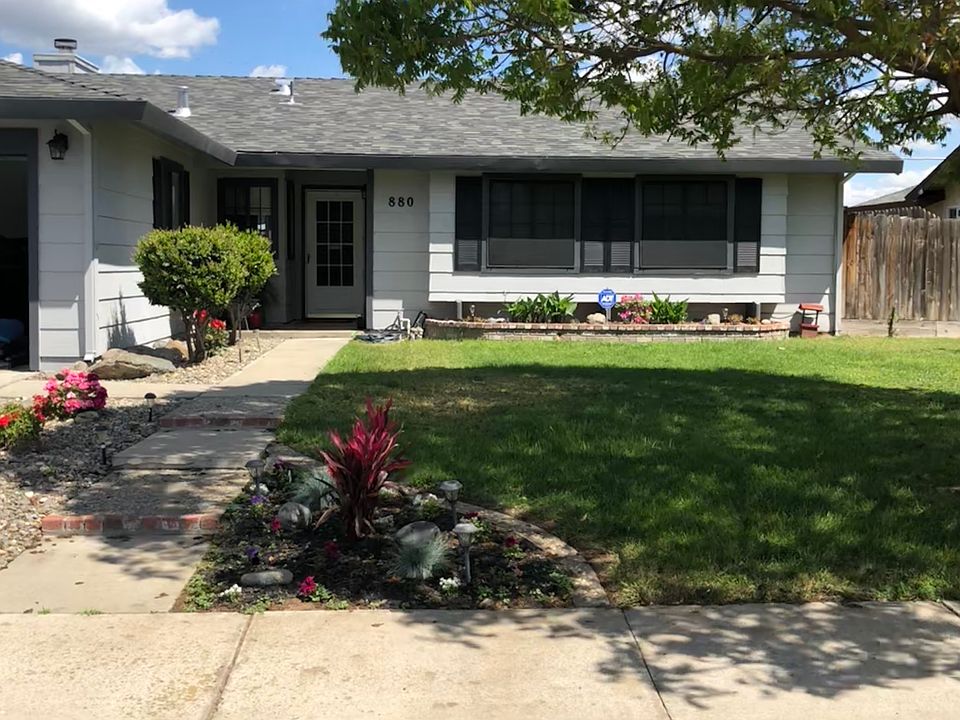 1st image of 880 Shawnan Dr