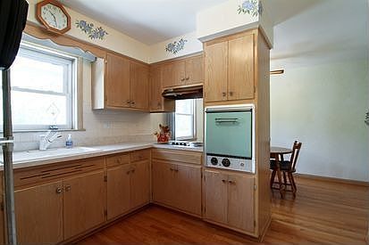 3rd image of 2510 Sunnyside Ave