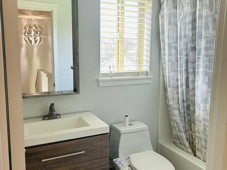 845 NE 109th Ct — Photo 16
