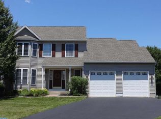 563 Ridge Ave, Spring City, PA 19475