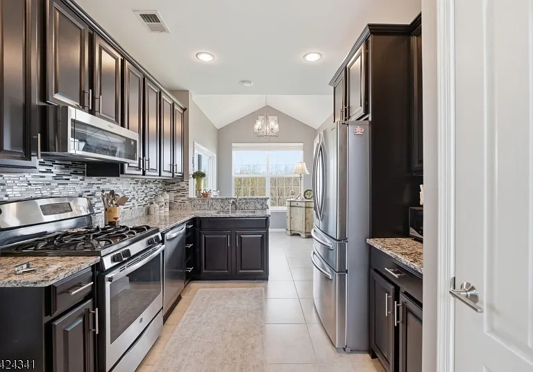 263 Winding Hill Dr — Photo 14