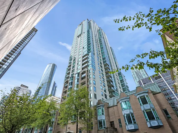 1238 Melville St #1207, Vancouver, BC V6E 4N2