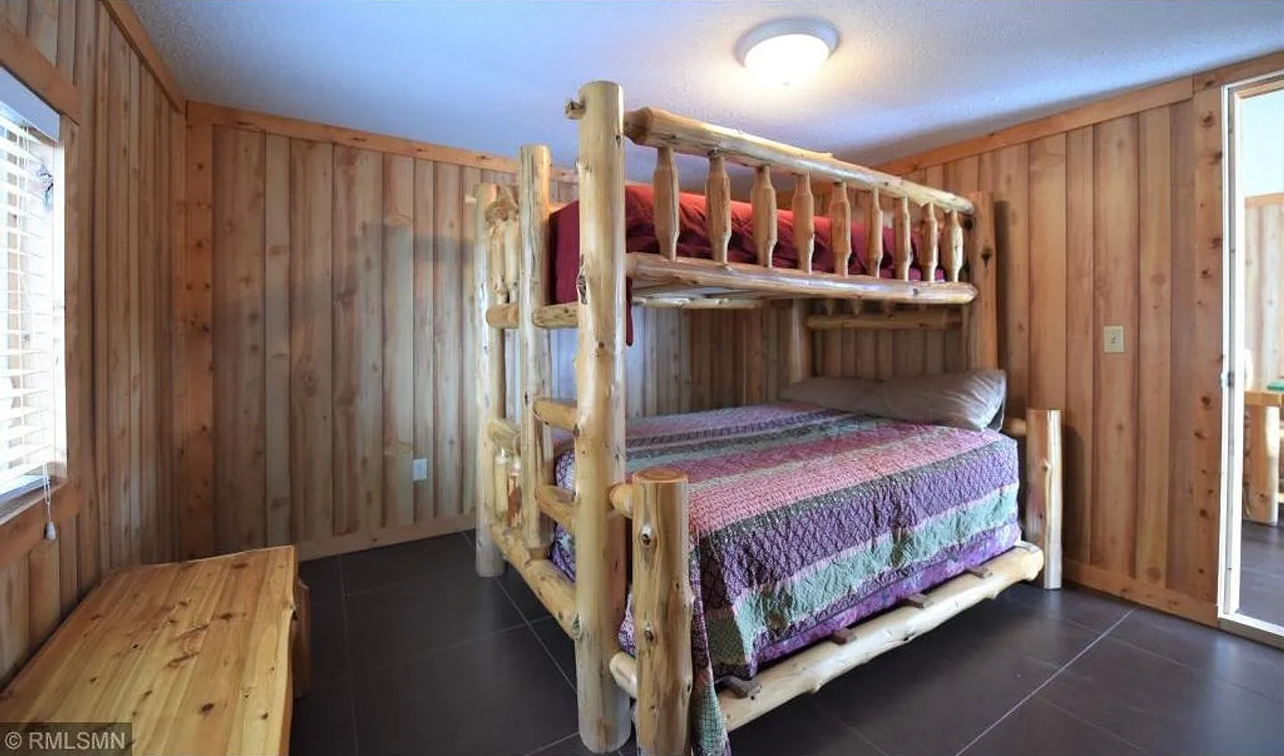 2 Bedrooms, 1 Bathroom Furnished Cabin in Brainerd, MN on Wise Lake — Photo 4