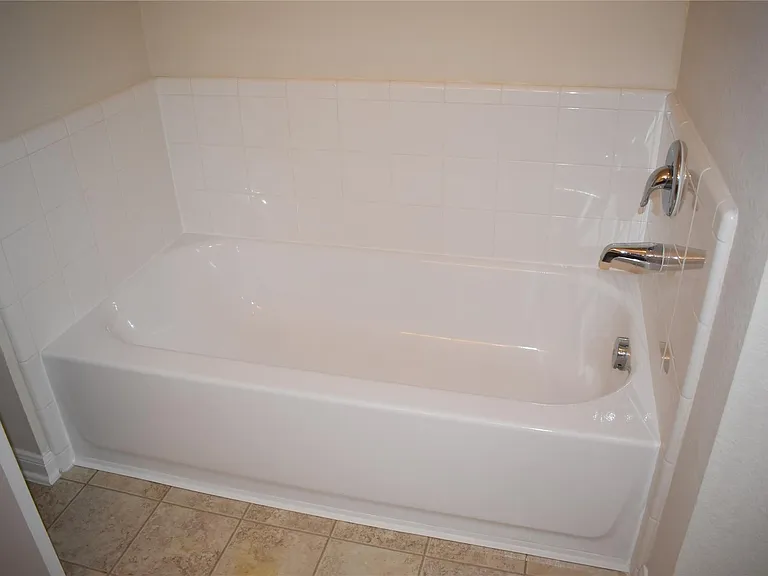 1747 Nichole Woods Dr — Photo 29