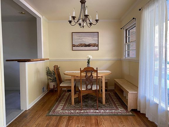 3rd image of 1814 Darlene St