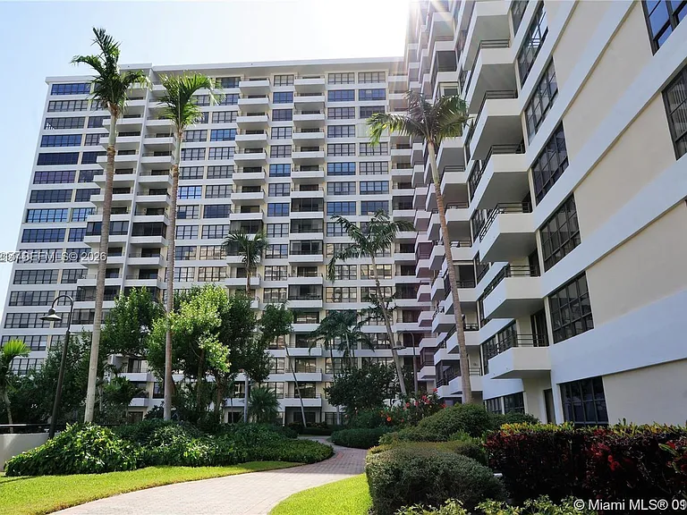 2500 Parkview Dr #1418 — Photo 40