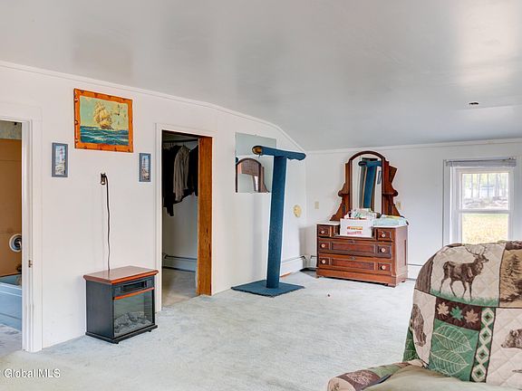 2nd image of 31 Halfmoon Dr