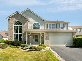 1884 Shoreline Ct, Romeoville, IL 60446