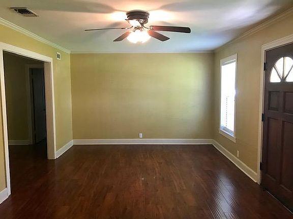 3rd image of 140 Prospect St