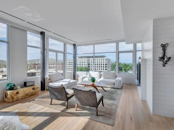 218 W Water St #604, Charlottesville, VA 22902