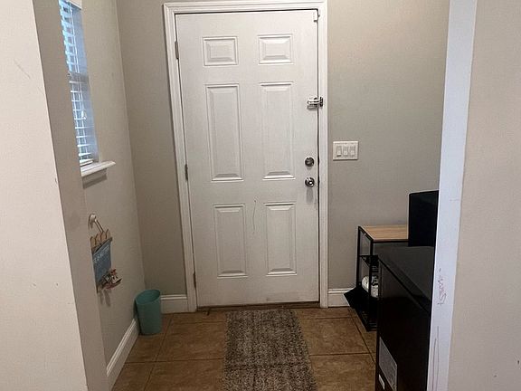 2nd image of 125 Trailwood Rd