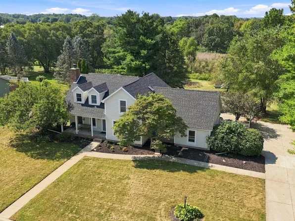 1709 S Walnut Dr, Warsaw, IN 46580