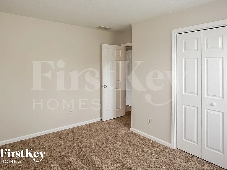 17651 Willow Creek Way — Photo 10