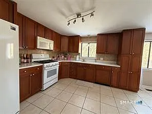 81 Cliffside Dr #A — Photo 6