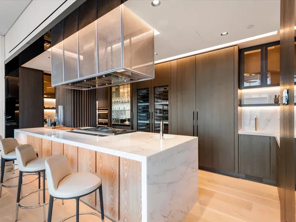 460 West 42nd Street image 6 of 30