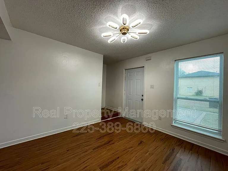 1511 Cristy Dr #E — Photo 3