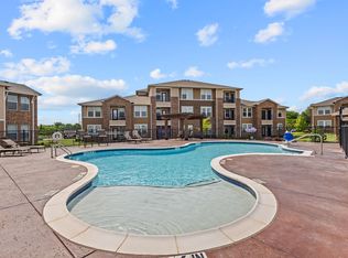 610 Wood St APT 413, Athens, TX 75751