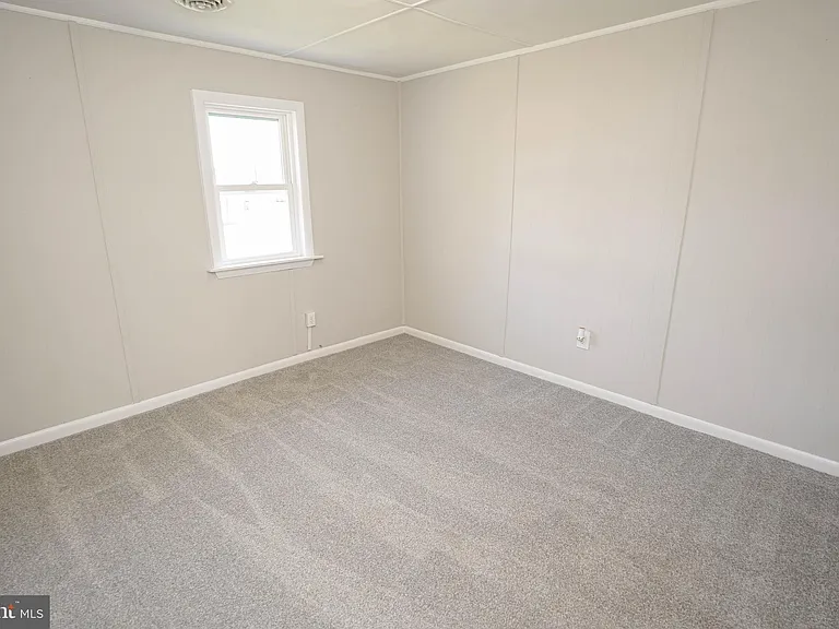 221 Branch St — Photo 33