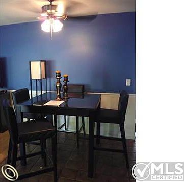 Knollwood Eat-in Kitchen.jpg