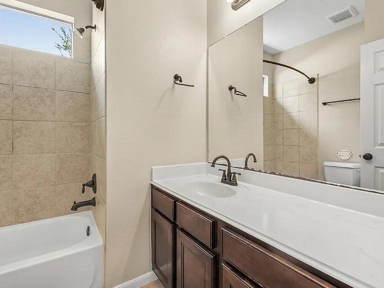 4713 La Escalona Dr — Photo 7