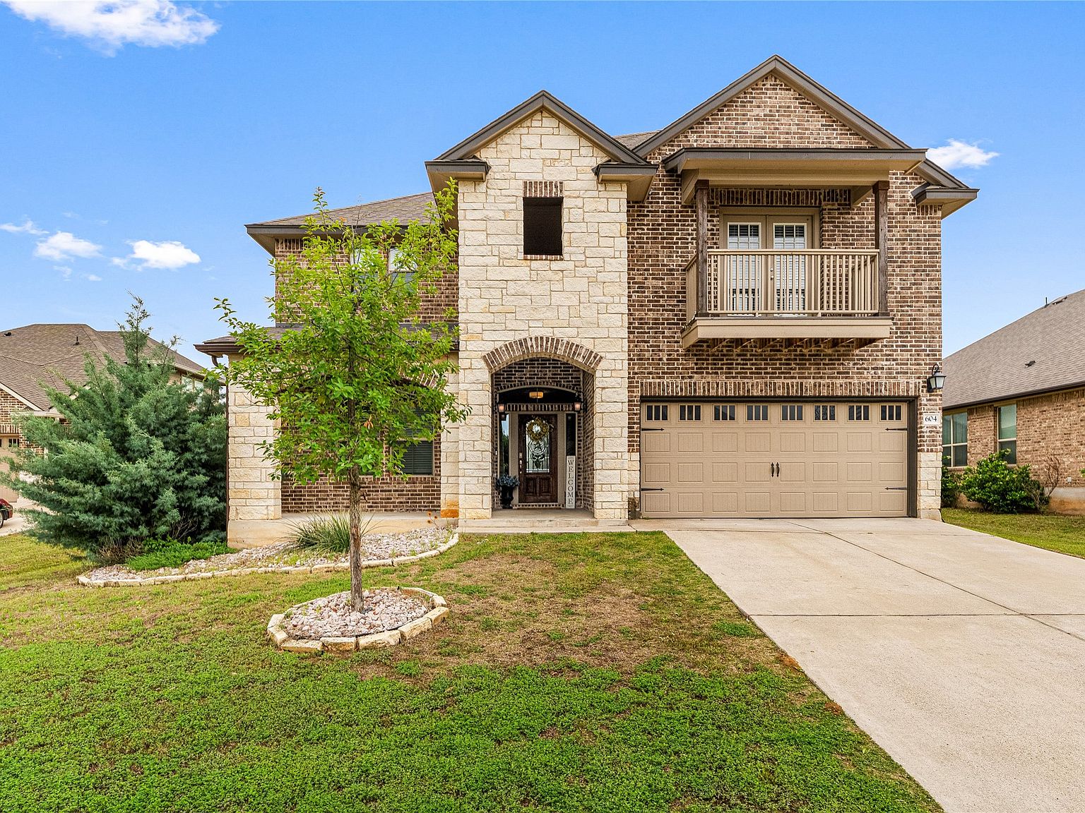 604 Lister Dr