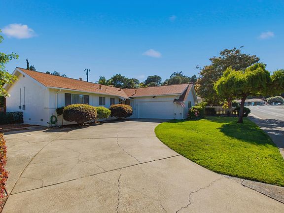 2nd image of 1931 Sereno Drive