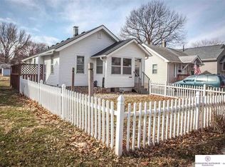 6779 Pratt St, Omaha, NE 68104