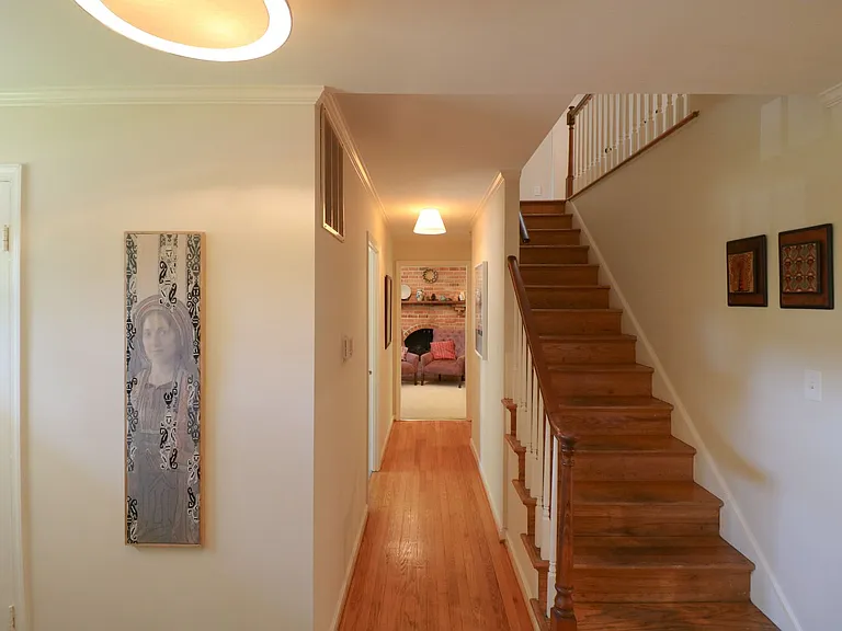 14601 Melinda Ln — Photo 6