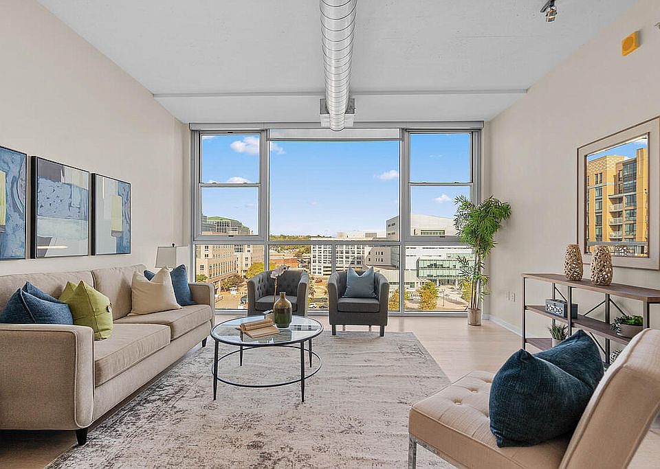 1st image of 3409 Wilson Blvd Unit 706
