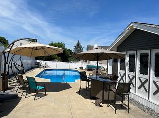 41 Briar Ave, Lowell, MA 01852