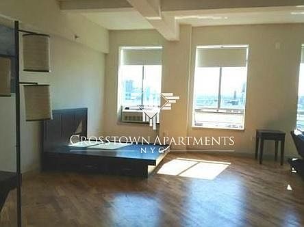 1st image of 2928 41st Ave #501