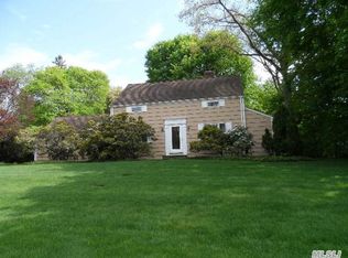 19 Merrills Rd, Amagansett, NY 11930