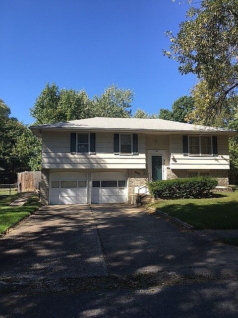 1st image of 8306 E 92nd Ter