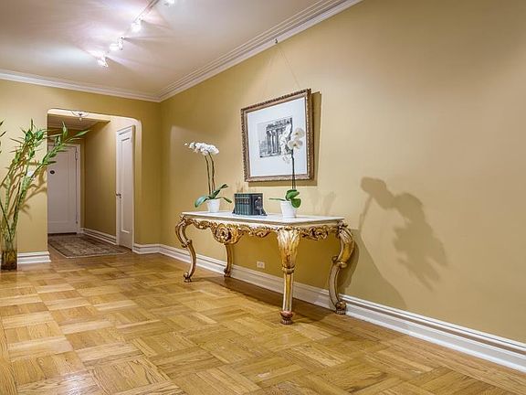 5th image of 255 W 23rd St APT 3GW