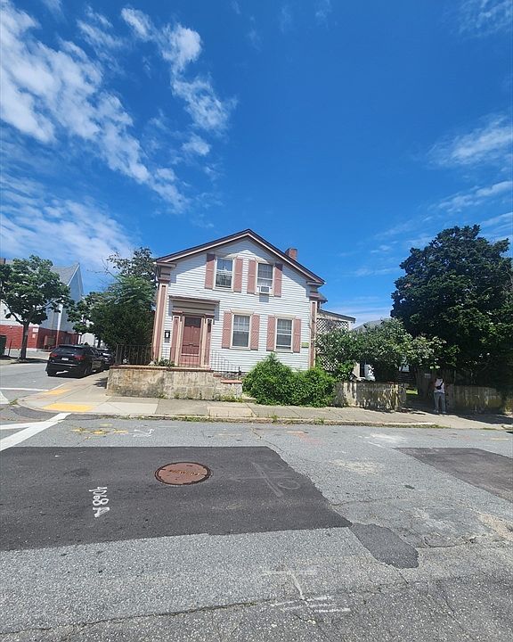1st image of 33 Madison St