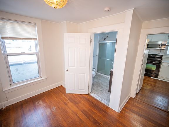 4th image of 145 N Main St APT 1