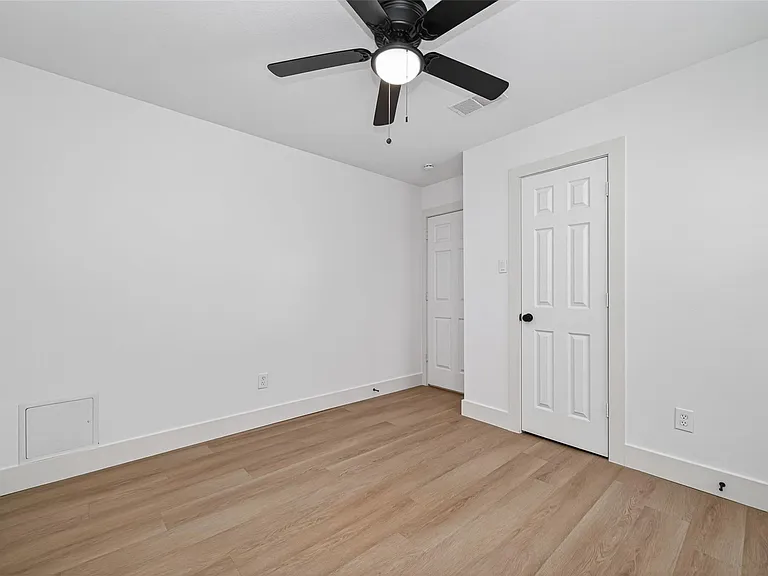 1834 Shadow Rock Dr — Photo 30