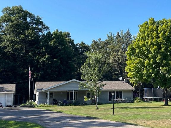 5th image of 18588 County Rd