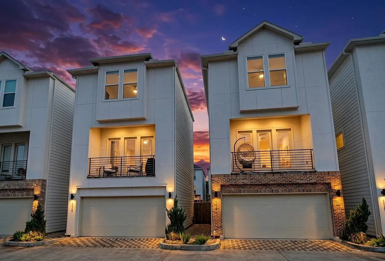 3 bed, 3.5 bath, 1987 sqft, $2,950 — Photo 1