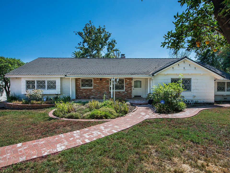 Sprawling Single Story Home