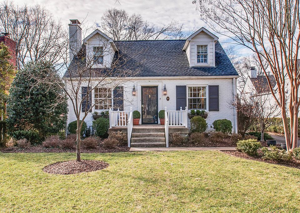 1st image of 124 Blackburn Ave