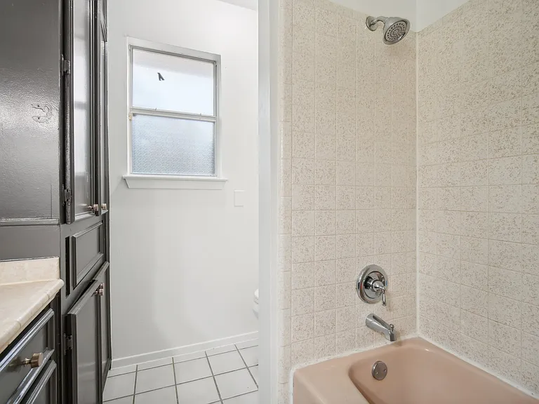 3106 E Palm Valley Blvd — Photo 25