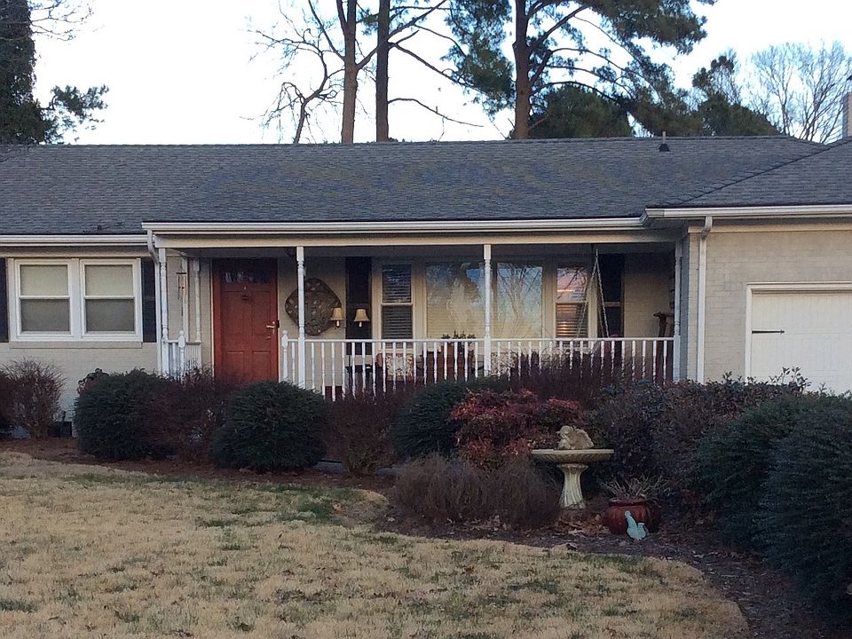 1st image of 964 Lindsley Dr