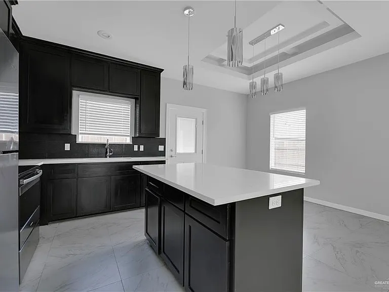 1012 E La Cantera Ave #4 — Photo 8