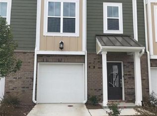 392 Skymont Dr, Holly Springs, NC 27540