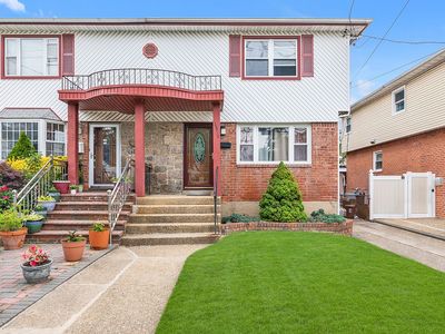 25745 149th Rd, Jamaica, NY, 11422