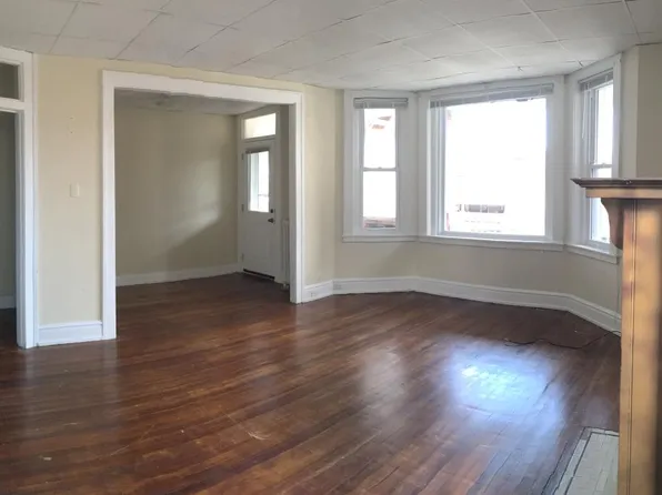 37 N Bryant Ave APT 3, Bellevue, PA 15202