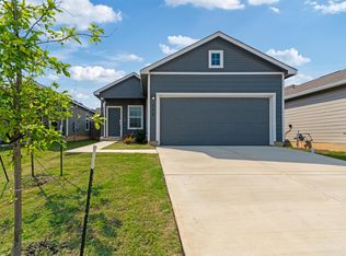 348 Soapstone Pass, Maxwell, TX 78656