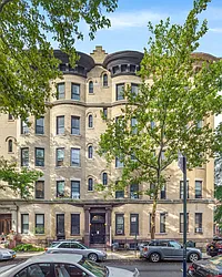 230 President Street in Carroll Gardens